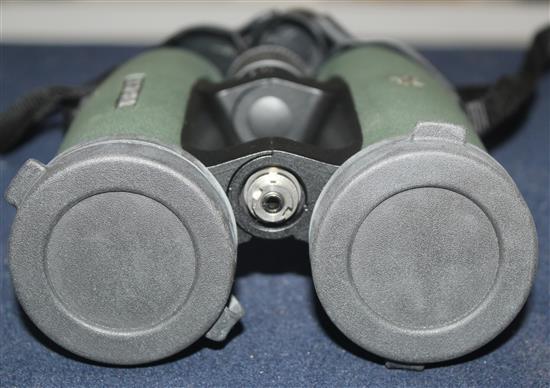 A pair of Swarovski EL 10 x 42 Swarovision binoculars,